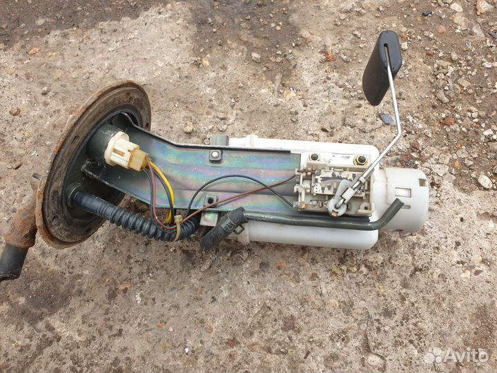 Топливный насос Hyundai Sonata 4 EF Соната 2.0