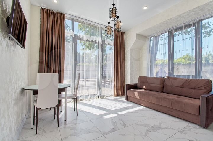 1-к. апартаменты, 40 м², 1/5 эт.