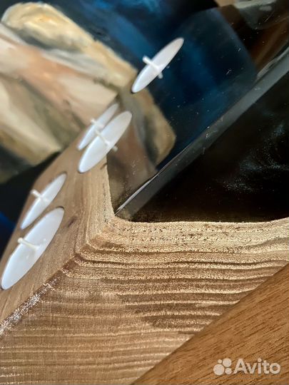 Подсвечник/подставка из дерева и эпоксидной смолы