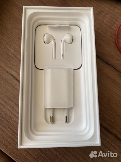 Телефон iPhone 11 128 gb