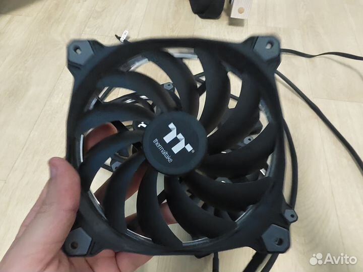 Комплект вентиляторов и корпус для пк