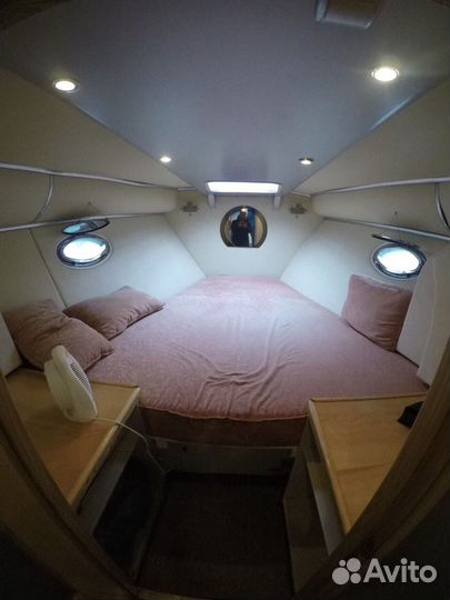 Продам моторную яхту