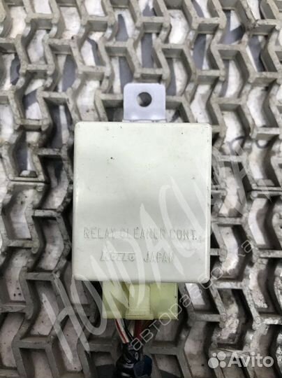 Реле стеклоочистителей (дворников) Honda Stream