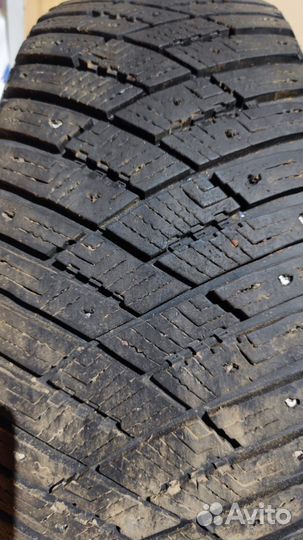 Goodyear Ultragrip Ice Arctic 205/60 R16