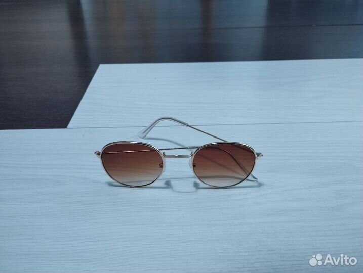 Солнцезащитные очки женские