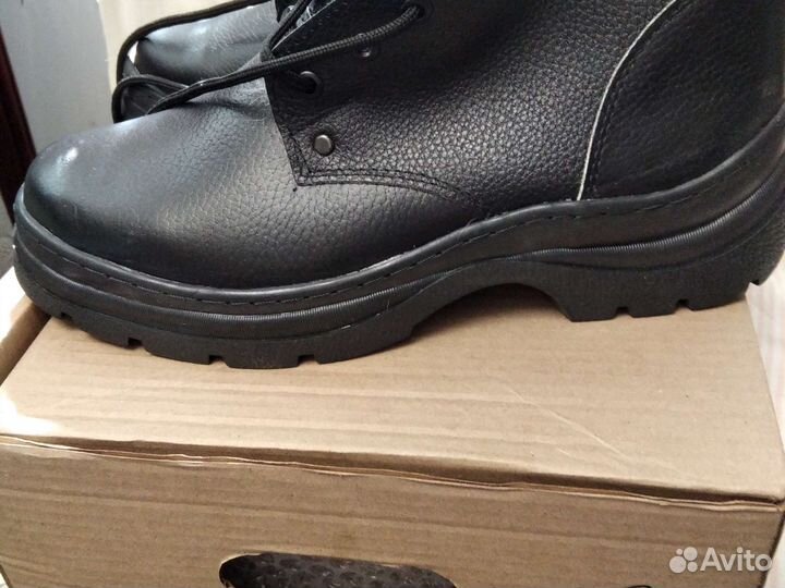 Берцы зима р.42,р,41