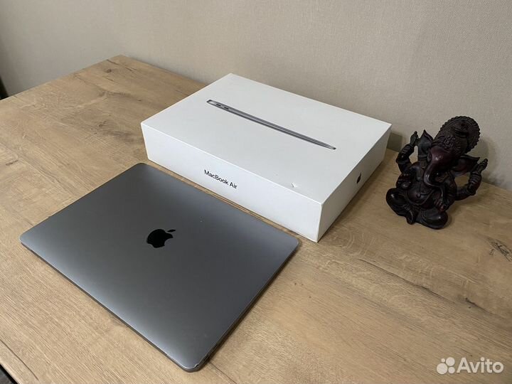 Apple MacBook Air 2018 128Гб Retina