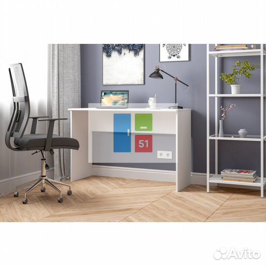 Письменный стол белый