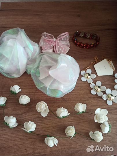 Украшения, заколки, банты