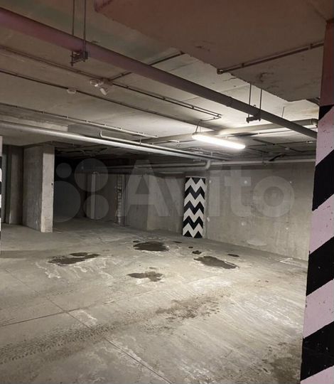 Машиноместо, 18 м²