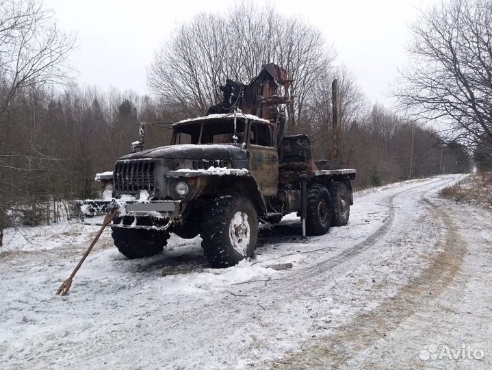 Урал 4320 с КМУ, 1984