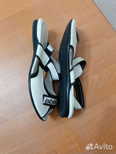 Босоножки женские 39 размер