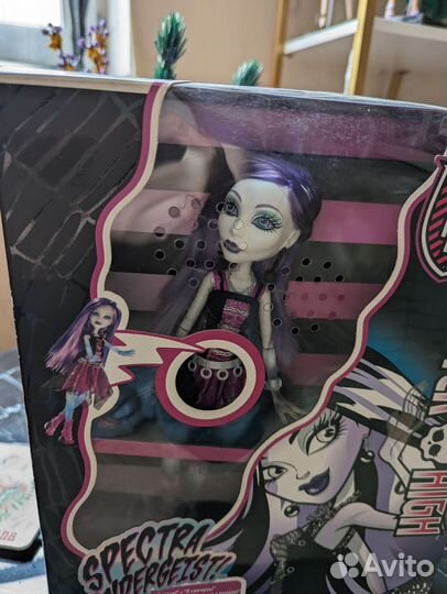 Monster High Spectra Vondergeist Ghouls Alive