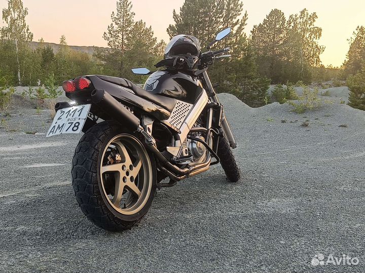 Custom Honda Bros