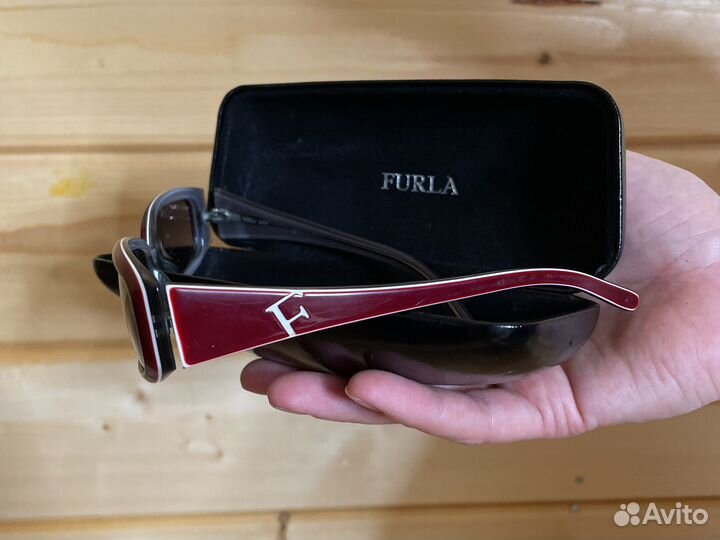 Солнцезащитные очки furla