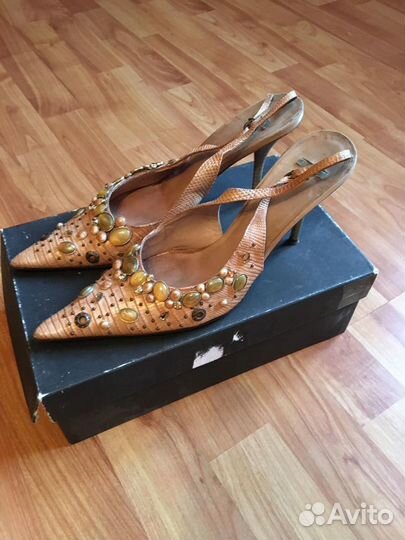 Босоножки SHY. Италия