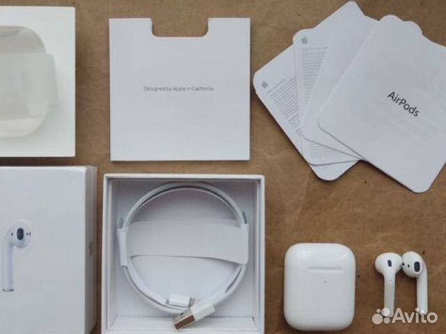 Airpods 2 / гарантия + чехол