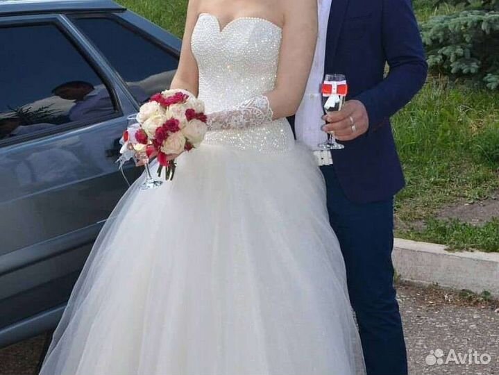 Свадебное платье