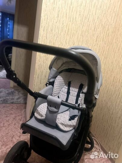 Продам коляску 3в1