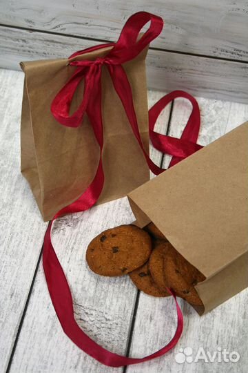 Бумажные крафт пакеты с ручками или без в наличии