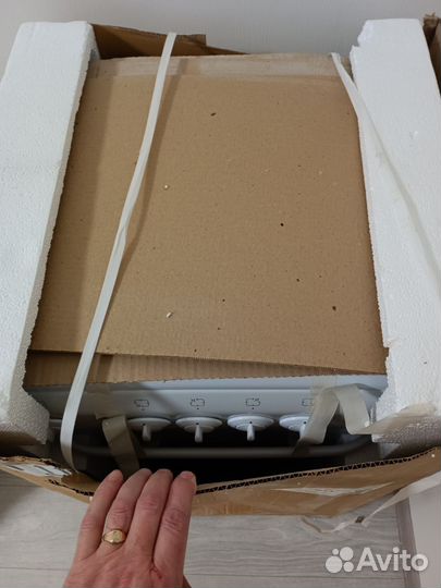 Продам газовую плиту, две раковины и тюльпан