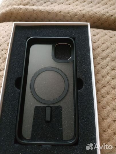 Чехол на iPhone 11