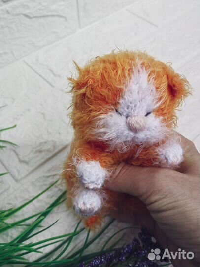 Вязаный котенок