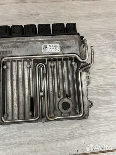 Bmw 7 g11 g12 g07 g05 DME управлени двигателем