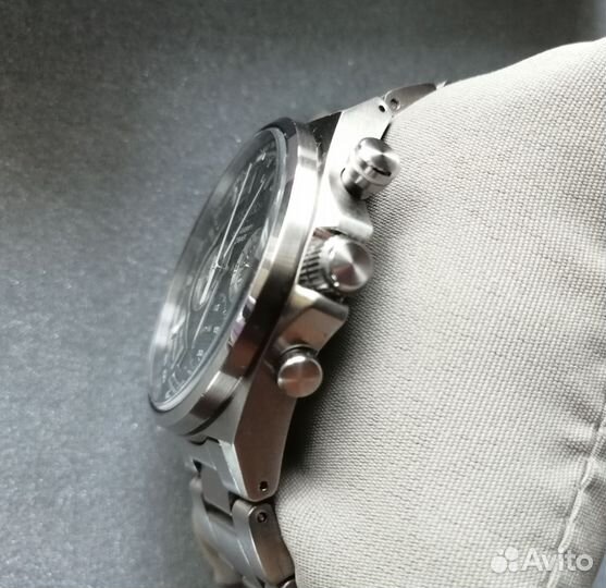 Часы Seiko SSB405P1 с хронографом