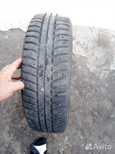 Продам зимнюю резину на 14