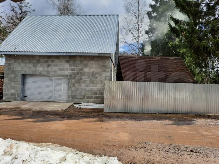 Гараж, > 30 м²