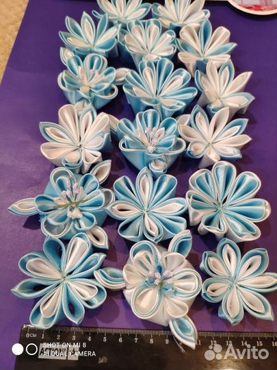 Цветы из атласных лент, канзаши в ассортименте