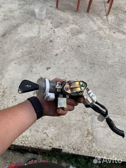 Замок зажигания Subaru