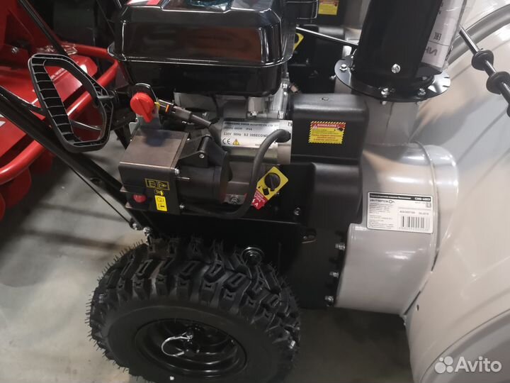 Снегоуборочник бензиновый Рысь смб-650Э