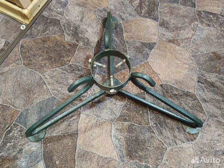 Подставка для ели