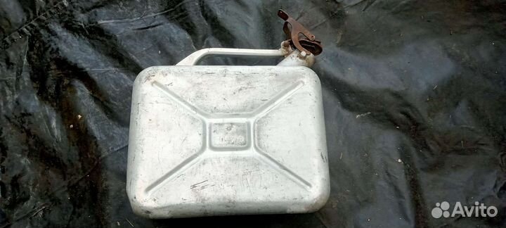 Канистра для бензина 10 литров алюминиевая б/у