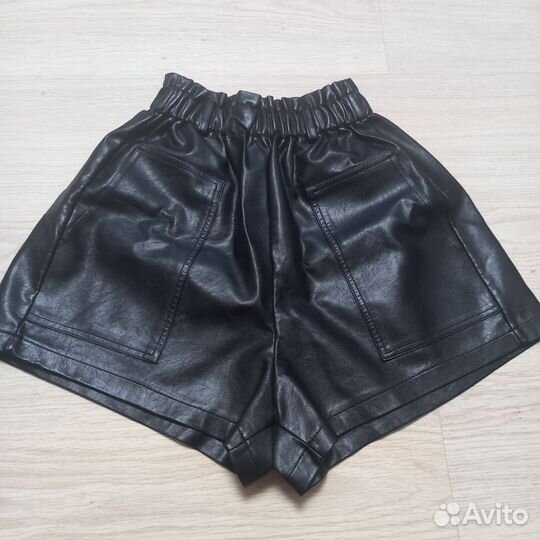 Кожаные шорты 44р