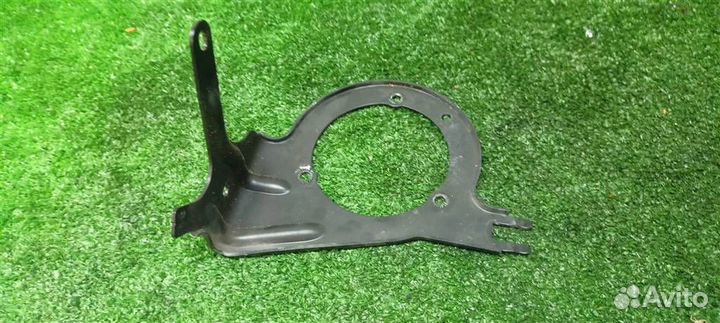 Кронштейн воздушного насоса Audi Allroad quattro