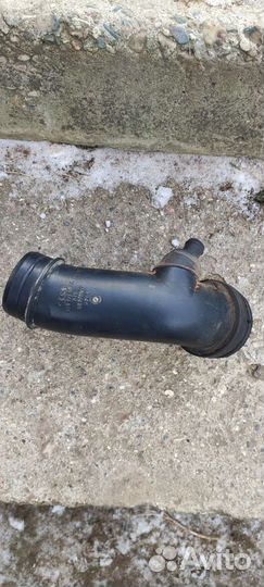 Патрубок воздушного фильтра Ауди А4 Б5