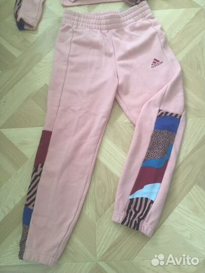 Спортивный костюм adidas для девочки 140