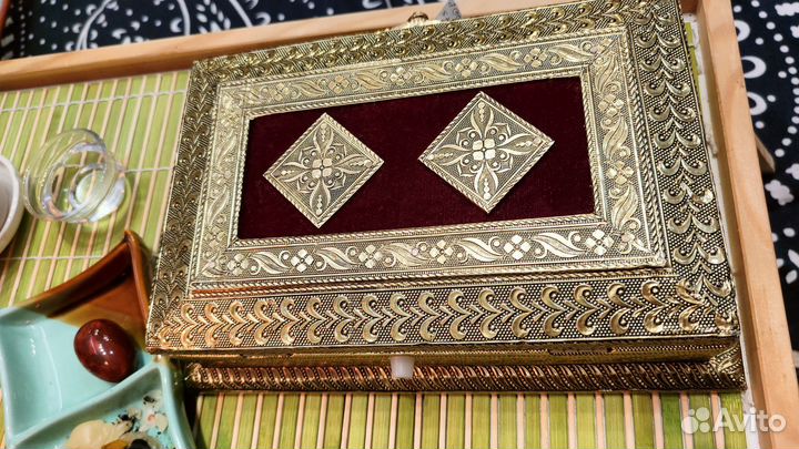 Шкатулка золотая Индия