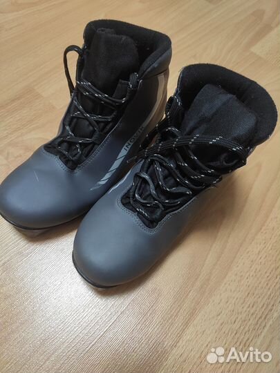 Лыжные ботинки классические 38