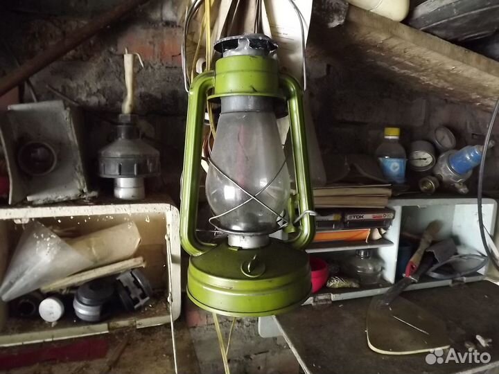 Продаю керосиновую лампу, + стекло от лампы