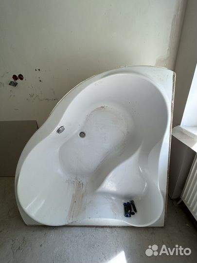 Ванная акриловая угловая