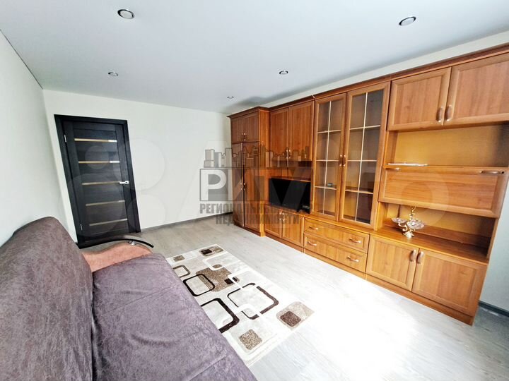 2-к. квартира, 57 м², 3/10 эт.