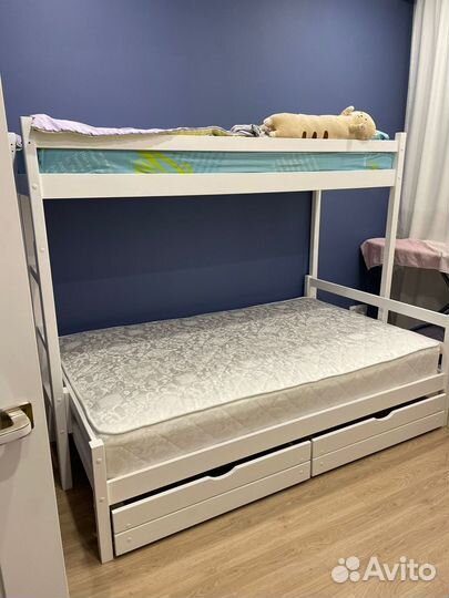 Двухъярусная детская кровать из сосны