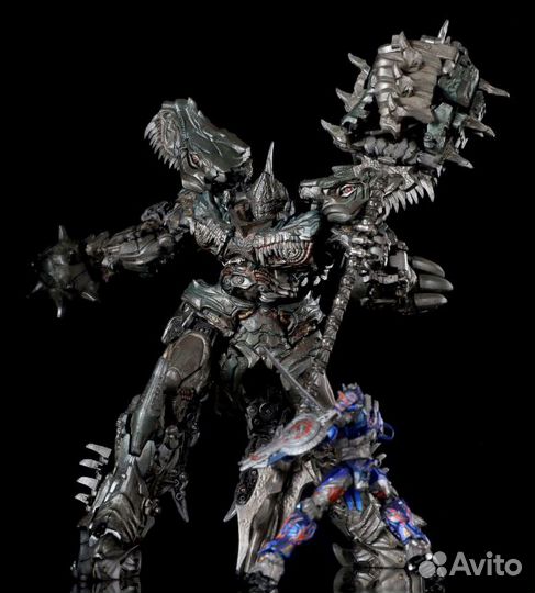 Мегатрон игрушка трансформер супер танк 34см