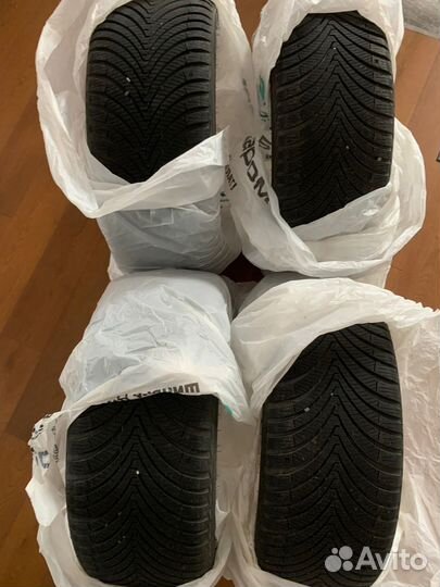 Kumho Solus 4S HA32 225/40 R18 и 245/40 R18 92W