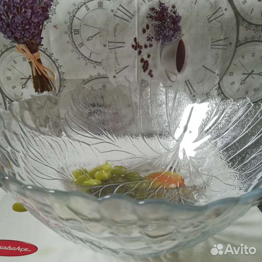 Сахарница и ваза для фруктов