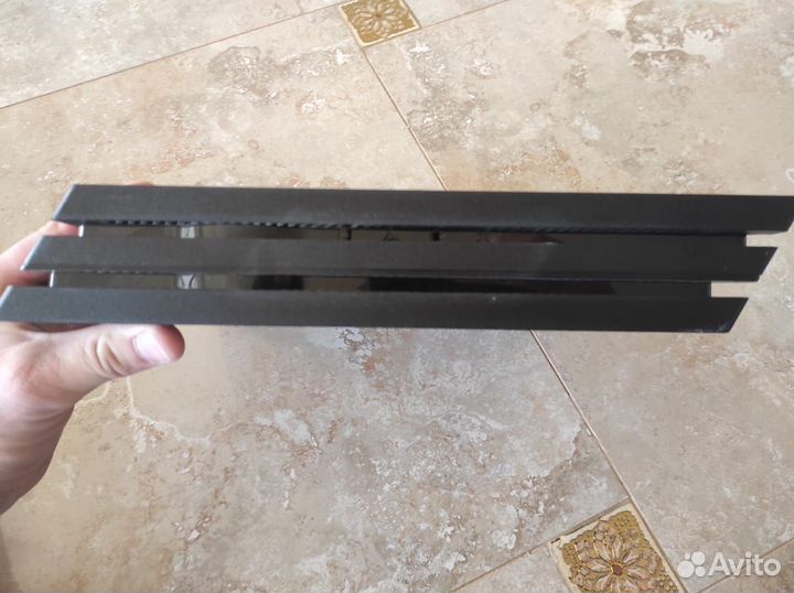 Sony PS4 pro 1tb игр нет